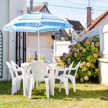 La Maison Cabourgeaise Proche Mer Exteriör bild